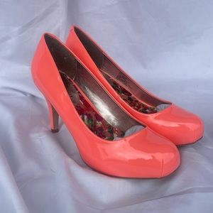 Madden Girls peach orange lady’s Heels